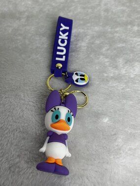 Classic cartoon Daisy keychain pendant